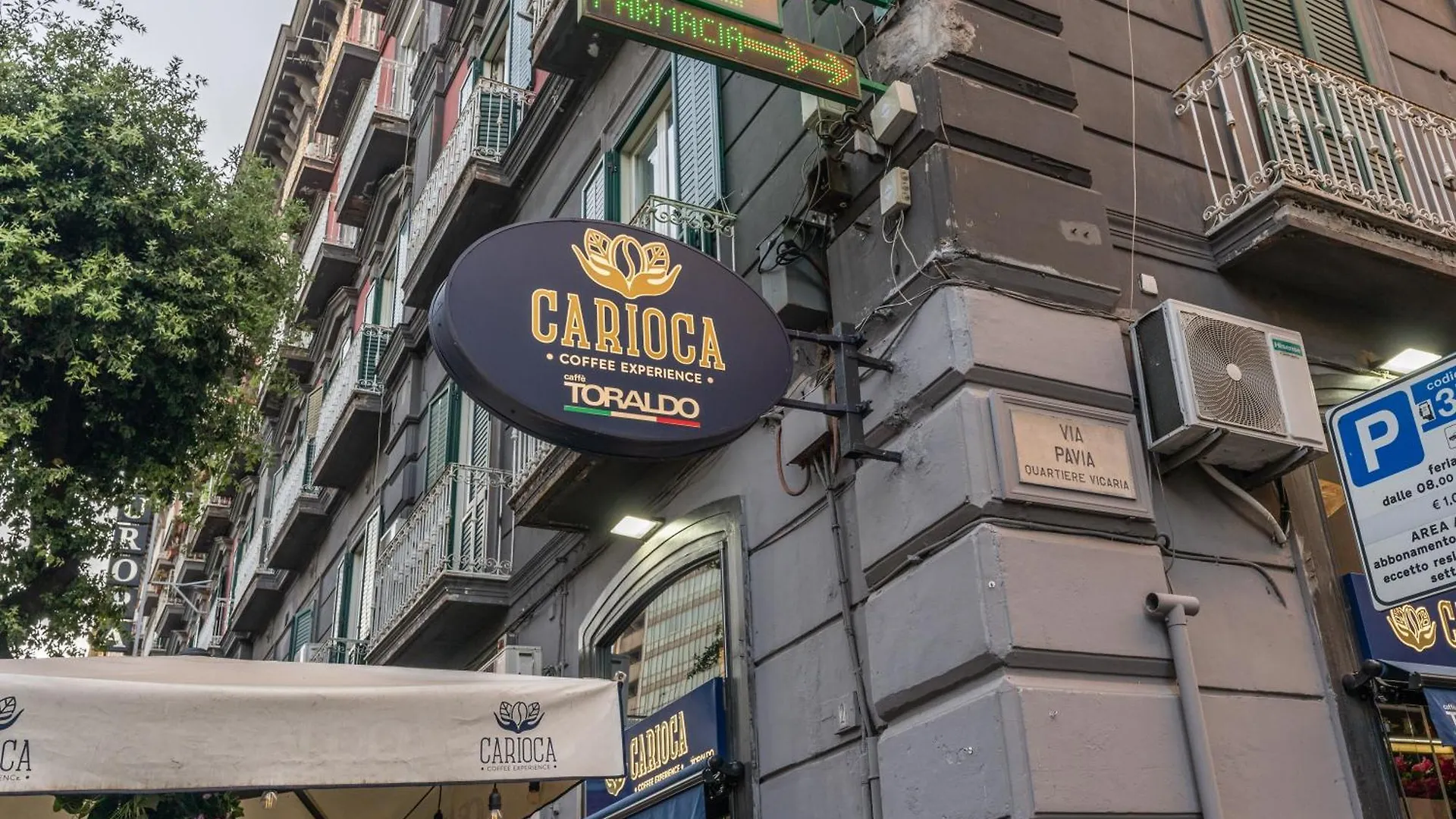 Camera e Caffé DeLuxe Naples